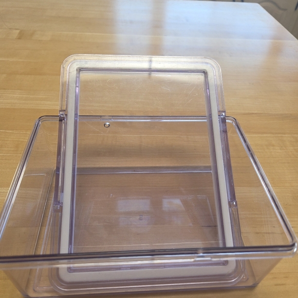 Transparent Food Storage Container - Picture 4 of 5